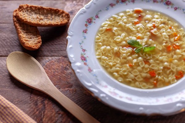 Comment réaliser un jardin d'herbes de Provence sur un petit balcon?
