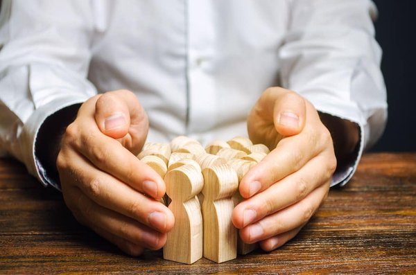 Comment protéger une maison en bord de mer des dommages causés par le sel?